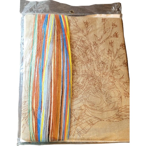 Indian Treasures Vintage Crewel Stitchery Kit Monarch Horizons CR28 Indigenous - Picture 2 of 9